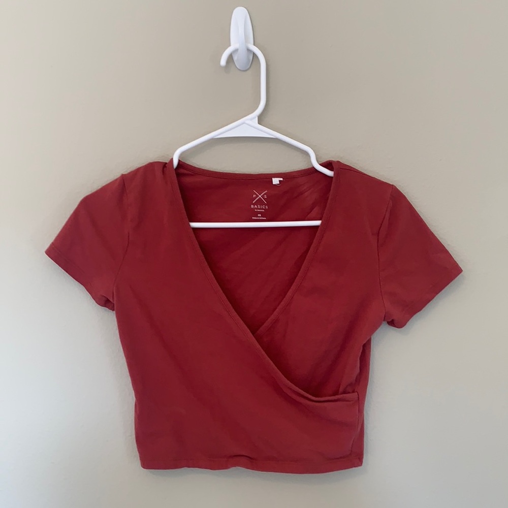 PacSun Cross Short Sleeve Crop Top